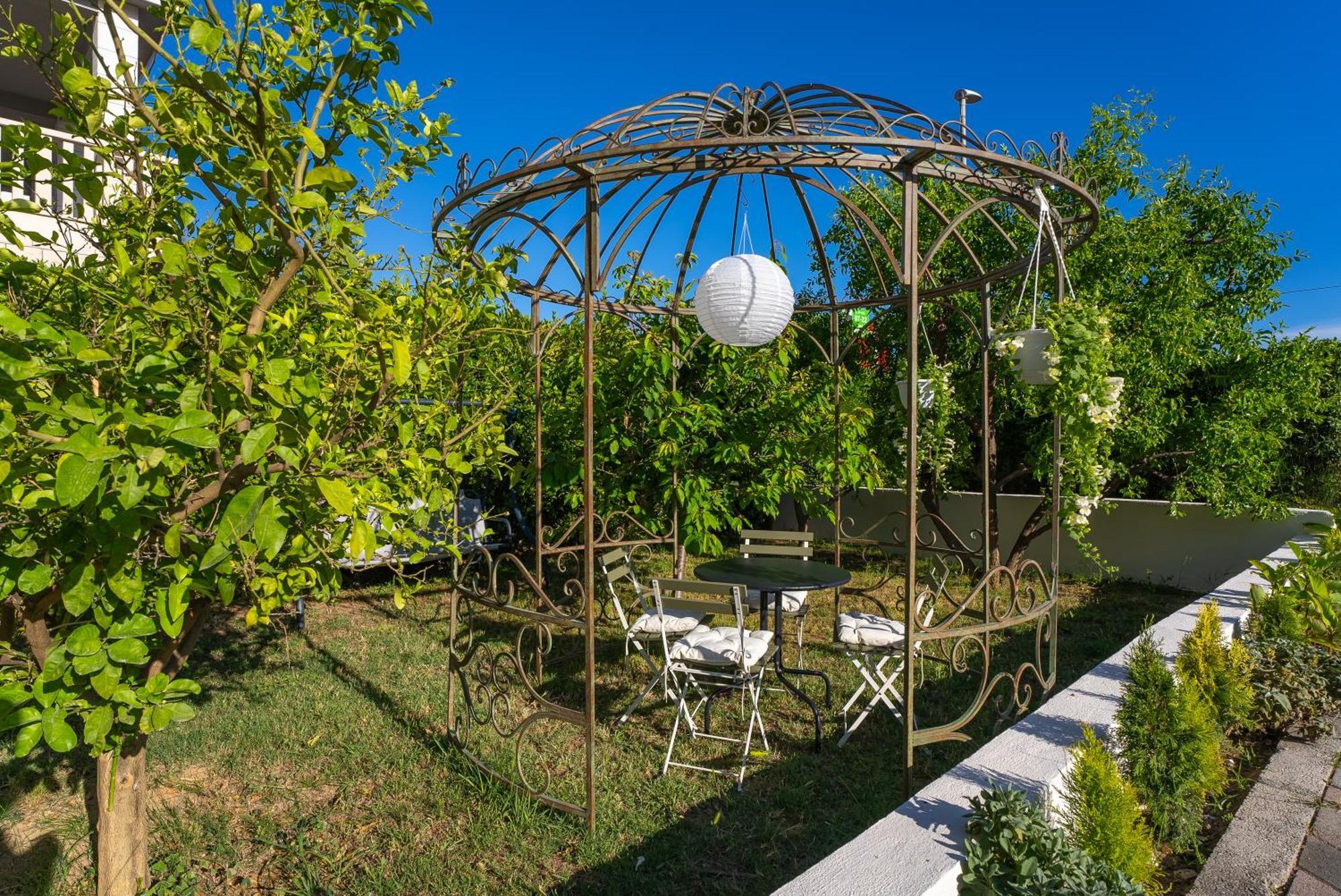Storge Boutique Bed & Breakfast Omis Exterior photo