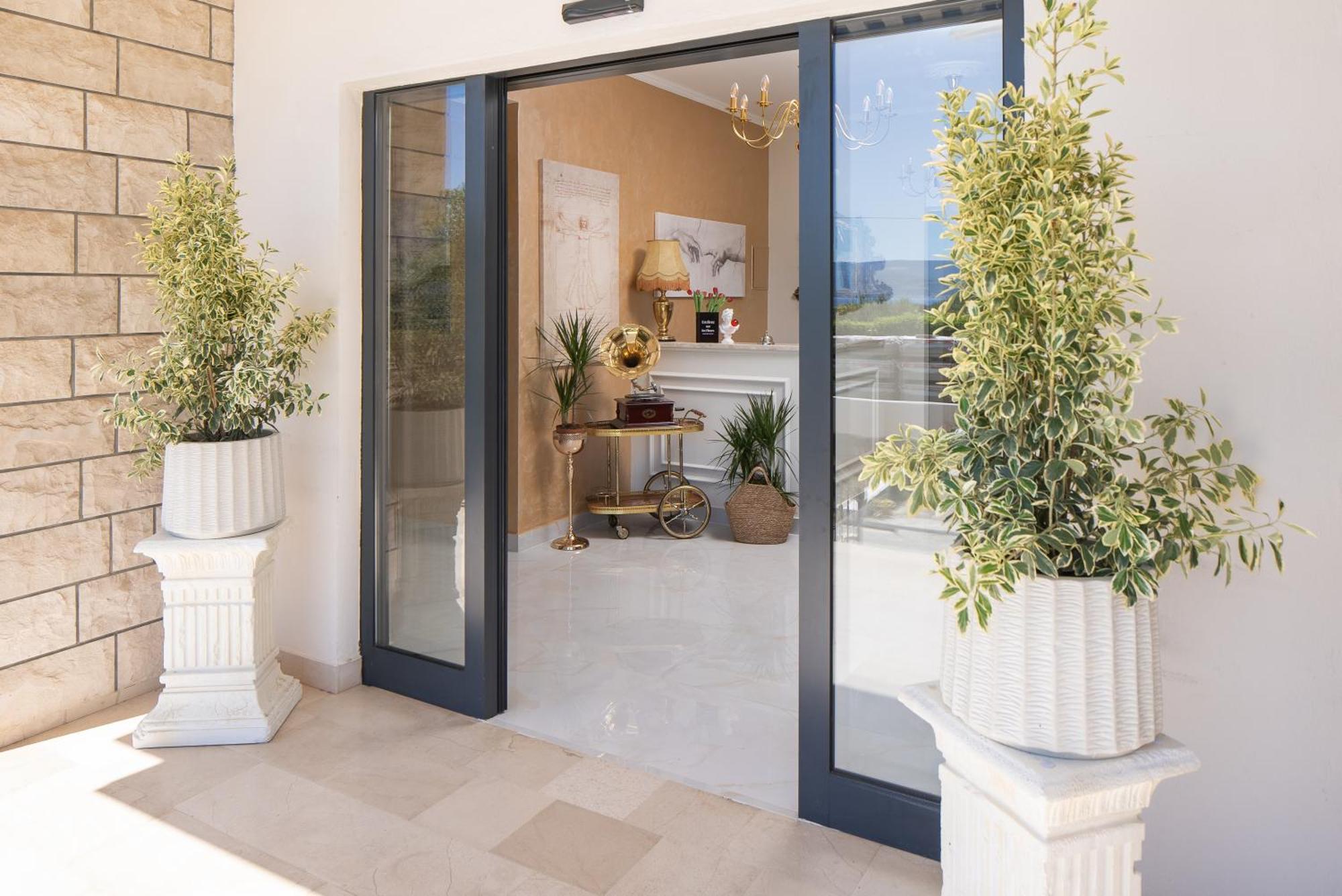 Storge Boutique Bed & Breakfast Omis Exterior photo